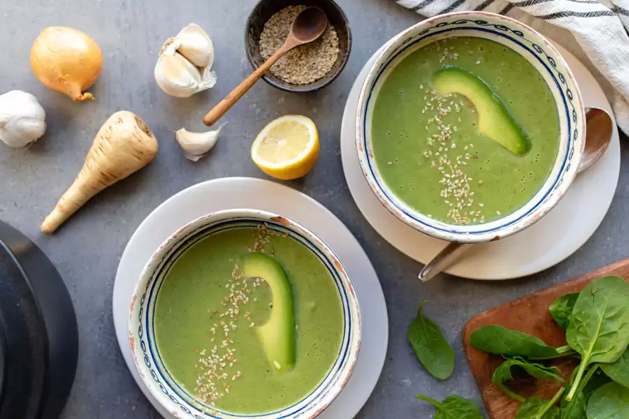 Rețetă Supa de brocoli, spanac si tahin